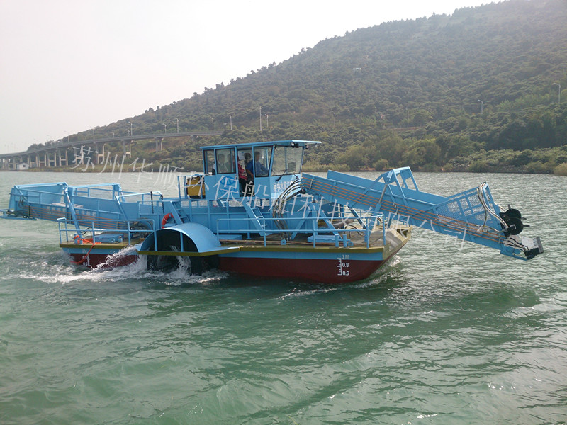 10米明轮全自动水面清洁船